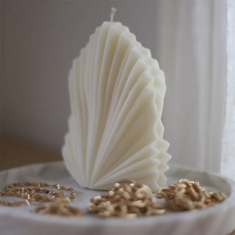 Luxury Cattail Leaf Scented Candles